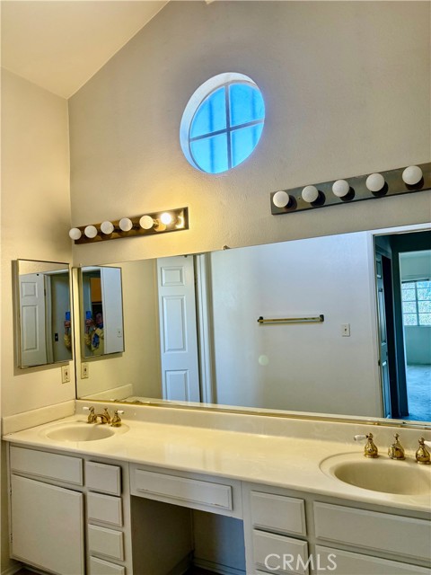 Detail Gallery Image 8 of 20 For 20107 Baltar St, Winnetka,  CA 91306 - 3 Beds | 2/1 Baths