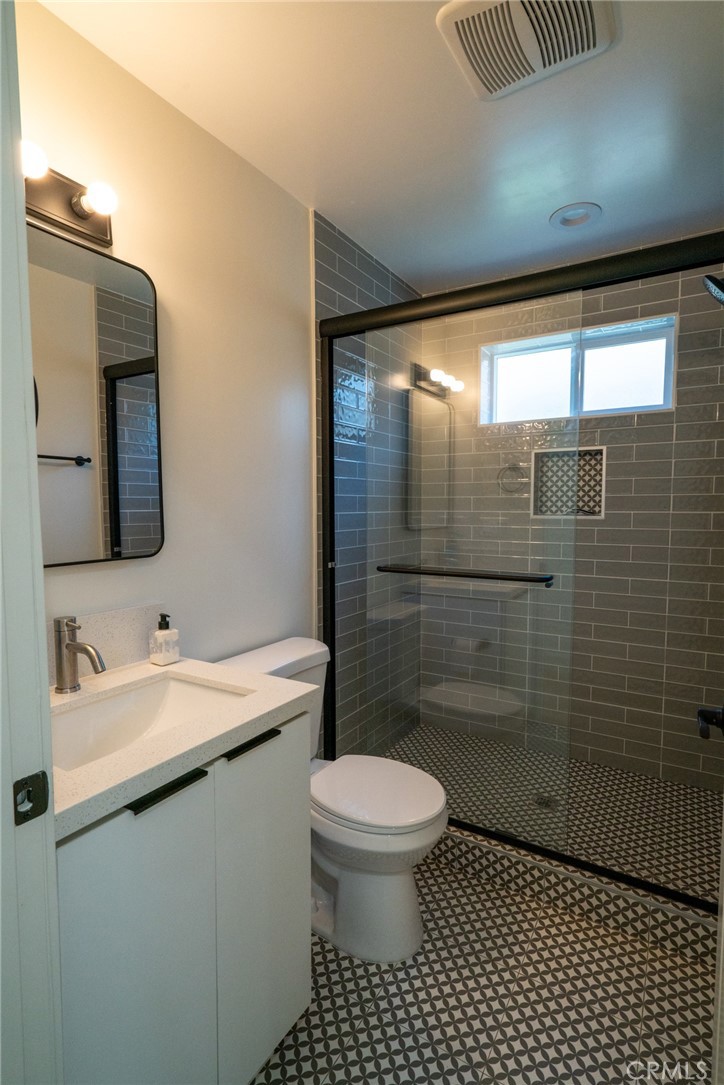 MLS #OC25168737 image #12