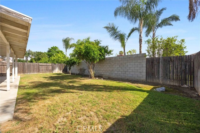 Detail Gallery Image 22 of 27 For 9803 Manhattan, Bakersfield,  CA 93312 - 3 Beds | 2 Baths