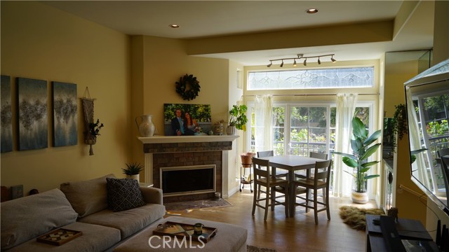 Detail Gallery Image 1 of 44 For 19436 Macgregor Cir, Huntington Beach,  CA 92648 - 2 Beds | 2/1 Baths