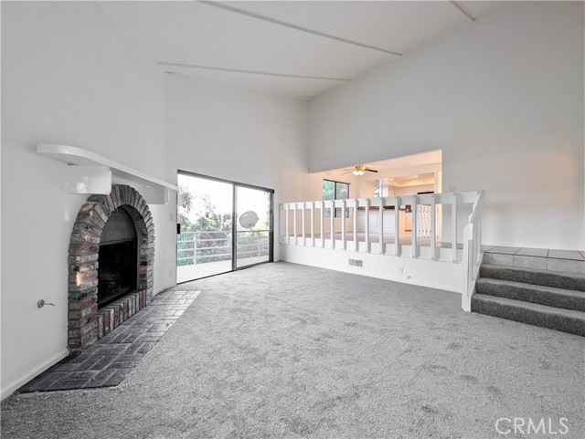 Detail Gallery Image 9 of 28 For 5288 Medina Rd, Woodland Hills,  CA 91364 - 3 Beds | 2/1 Baths