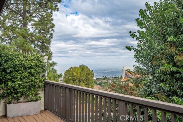 Detail Gallery Image 22 of 30 For 92 Cottonwood, Rolling Hills Estates,  CA 90274 - 3 Beds | 3 Baths