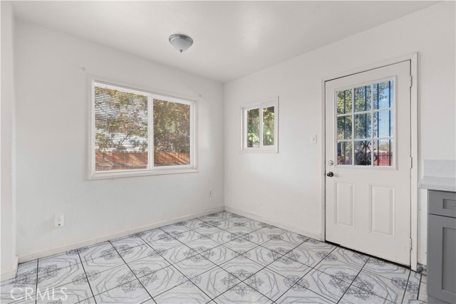 Detail Gallery Image 13 of 25 For 2135 Down, Riverside,  CA 92507 - 4 Beds | 2 Baths