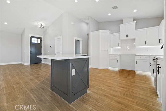 Detail Gallery Image 11 of 42 For 11215 Hawthorne Ave, Hesperia,  CA 92345 - 4 Beds | 2 Baths