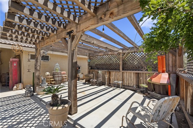 8328 Chateau Road, Phelan CA: https://media.crmls.org/medias/8601229e-c87b-43c7-964a-c90f4292d206.jpg