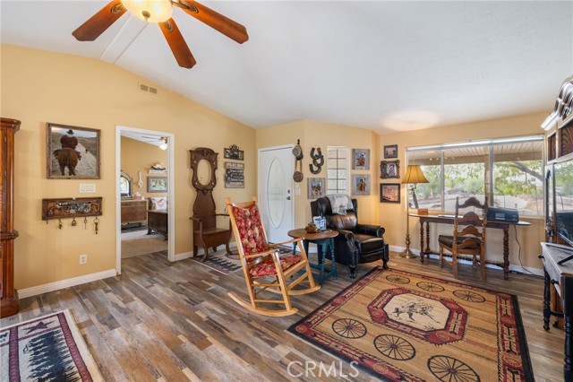 Detail Gallery Image 13 of 55 For 33900 Brent Ln, Nuevo,  CA 92567 - 3 Beds | 2 Baths