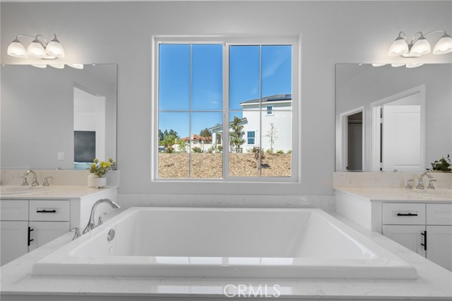 5804 Levanto Street, Bakersfield CA: https://media.crmls.org/medias/86014f4a-82fd-49cf-bed8-528fb9a9c136.jpg