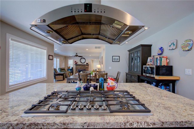 4513 E Tuolumne Road, Denair CA: https://media.crmls.org/medias/8601e86a-299d-4e6f-bcd2-05661a4481bf.jpg
