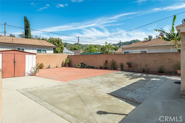 Detail Gallery Image 27 of 31 For 10515 Lanark, Sun Valley,  CA 91352 - 3 Beds | 1 Baths