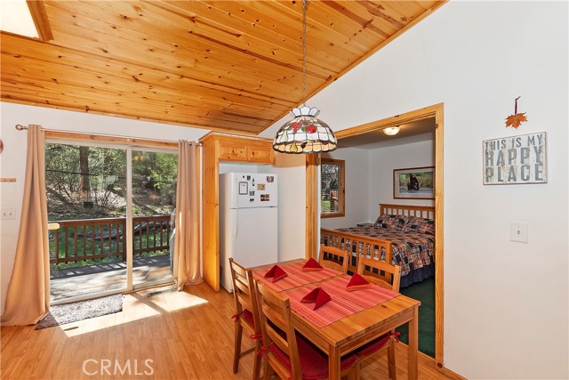 Detail Gallery Image 9 of 36 For 822 Spruce Ln, Sugarloaf,  CA 92386 - 3 Beds | 2 Baths