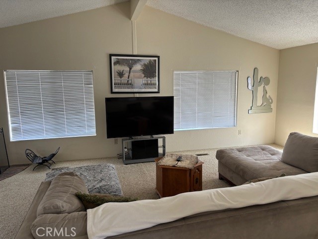 https://media.crmls.org/medias/86047ac0-2081-4af8-8c8c-896ffb4bd985.jpg?preset=X-Large