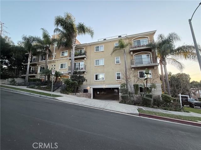 Detail Gallery Image 1 of 19 For 3401 S Bentley Ave #203,  Los Angeles,  CA 90034 - 2 Beds | 2 Baths