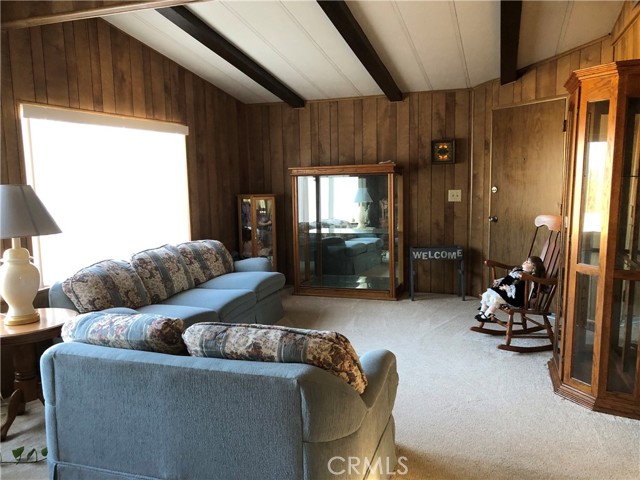 Detail Gallery Image 13 of 27 For 307 S Smith, Corona,  CA 92882 - 2 Beds | 2 Baths