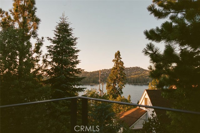 Detail Gallery Image 23 of 58 For 481 Heliotrope Dr, Lake Arrowhead,  CA 92352 - 3 Beds | 2/1 Baths