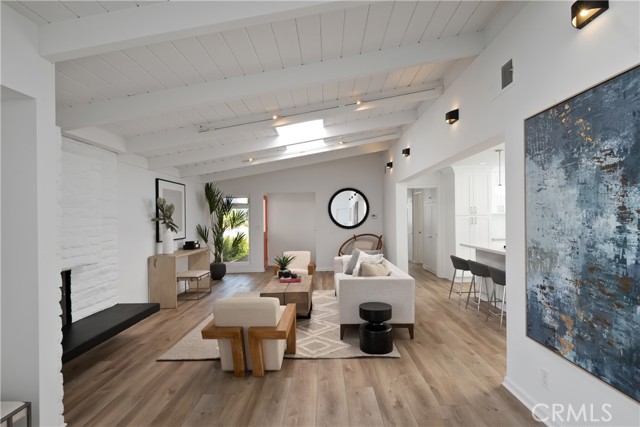 317 8th Street, Manhattan Beach, California 90266, 3 Bedrooms Bedrooms, ,3 BathroomsBathrooms,Residential,Sold,8th,SB22148792