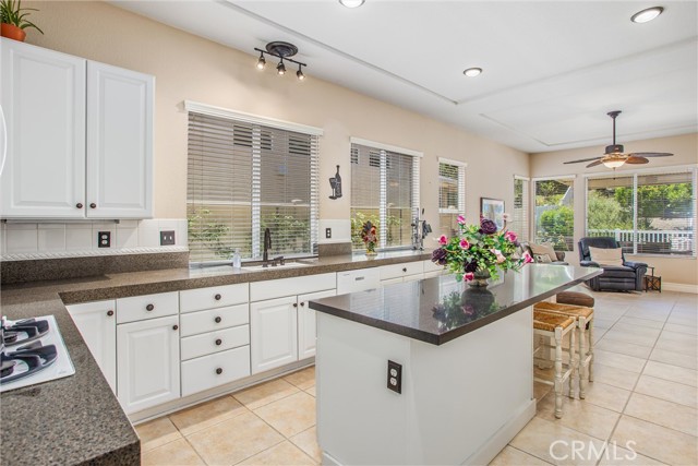 2012 Melbourne Circle, Banning CA: https://media.crmls.org/medias/8608a8ab-082d-4b95-bd13-637d562b3c19.jpg