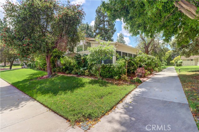 32 CALLE ARAGON, Laguna Woods, California 92637, 2 Bedrooms Bedrooms, ,1 BathroomBathrooms,Stock Cooperative,For Sale,CALLE ARAGON,OC24190301