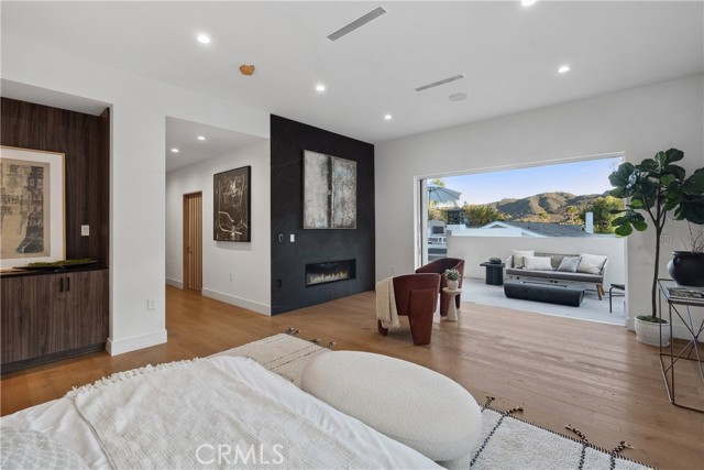 Detail Gallery Image 21 of 53 For 4001 Coldstream, Tarzana,  CA 91356 - 6 Beds | 6/1 Baths