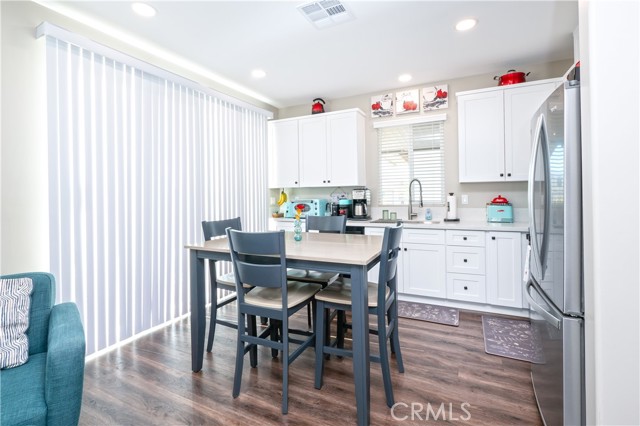 1134 Villa Calimesa Ln, Calimesa CA: https://media.crmls.org/medias/86096c27-779c-4515-bdd0-032e625c9386.jpg