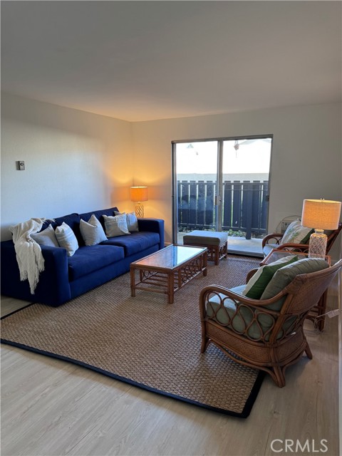 Detail Gallery Image 8 of 24 For 12200 Montecito Rd #D106,  Seal Beach,  CA 90740 - 2 Beds | 2 Baths