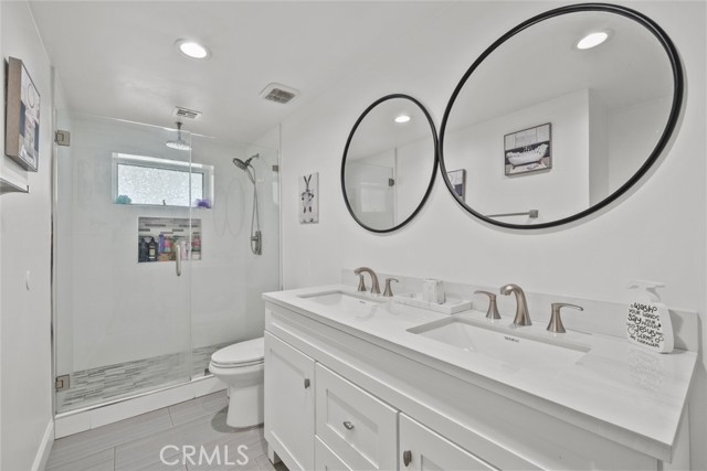 2556 W Avenue N 4, Palmdale CA: https://media.crmls.org/medias/860adcbe-7ae4-40b8-9c0c-ed3462d3b0b3.jpg