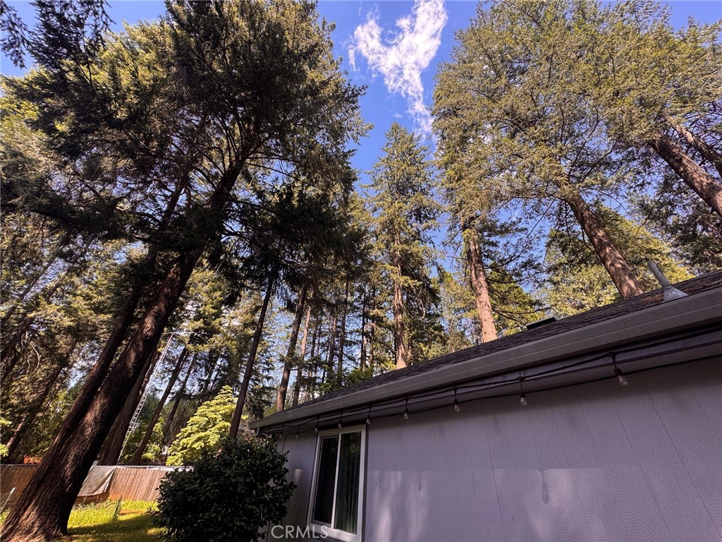 https://media.crmls.org/medias/860b126f-f8b8-4dd8-8a59-1975ff4d1951.jpg?preset=X-Large