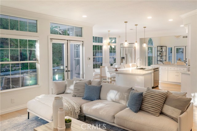 Detail Gallery Image 5 of 75 For 27153 Woodbluff Rd, Laguna Hills,  CA 92653 - 5 Beds | 4/1 Baths