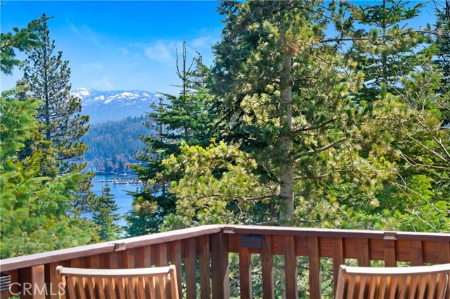 Detail Gallery Image 10 of 22 For 195 Birchwood Dr, Lake Arrowhead,  CA 92352 - 3 Beds | 3/1 Baths
