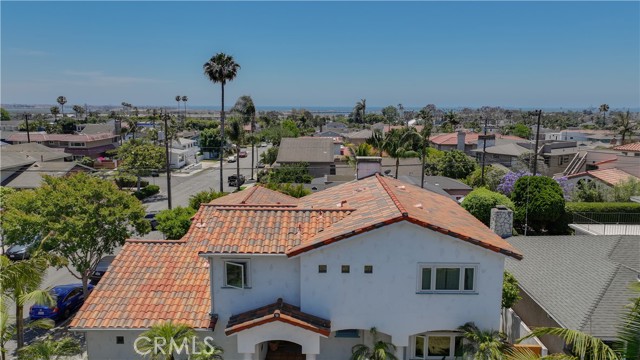 1660 Catalina Avenue, Seal Beach CA: https://media.crmls.org/medias/860c0404-9978-4077-a56c-ba96c6c1f6af.jpg