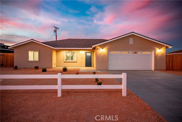 Detail Gallery Image 2 of 25 For 8213 Peach Ave, California City,  CA 93505 - 3 Beds | 2 Baths