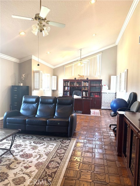 Detail Gallery Image 30 of 43 For 12558 Corellian Ct, Cerritos,  CA 90703 - 4 Beds | 3 Baths