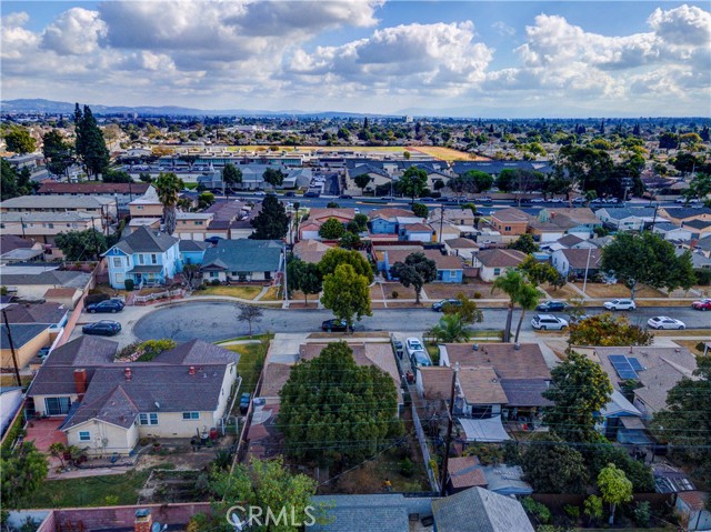 13903 Lefloss Avenue, Norwalk, California 90650, 3 Bedrooms Bedrooms, ,2 BathroomsBathrooms,Single Family Residence,For Sale,Lefloss,PW25014457