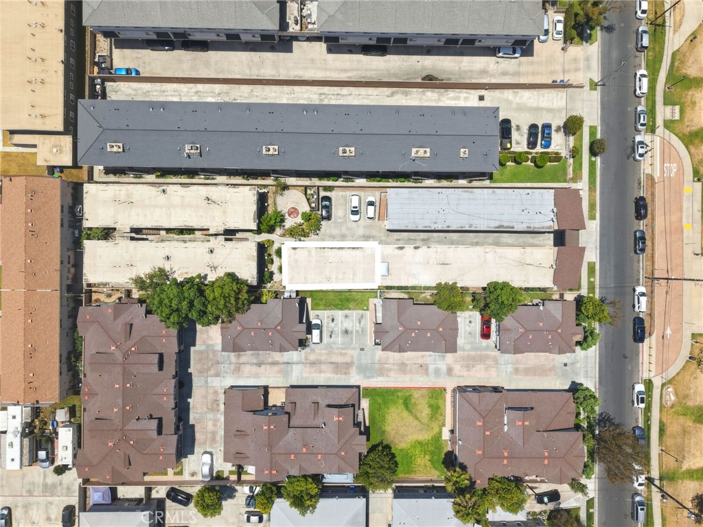 https://media.crmls.org/medias/860e363a-c238-43fe-ba01-ff7dd03fa630.jpg?preset=X-Large