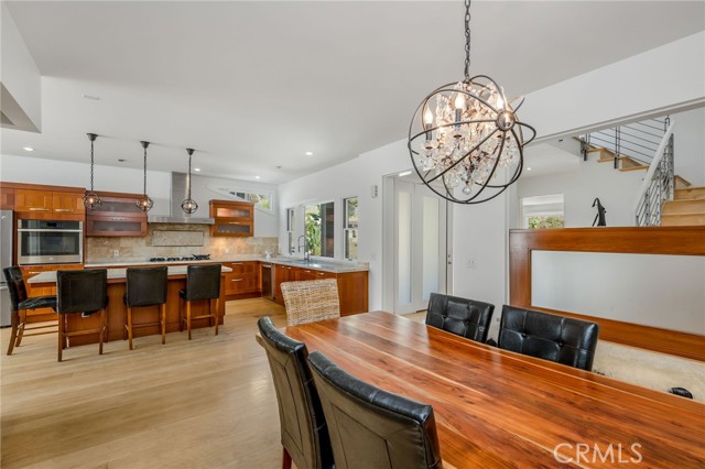 426 Nyes Place, Laguna Beach CA: https://media.crmls.org/medias/86104e3a-6420-4afe-9622-e51dd6f2b25f.jpg
