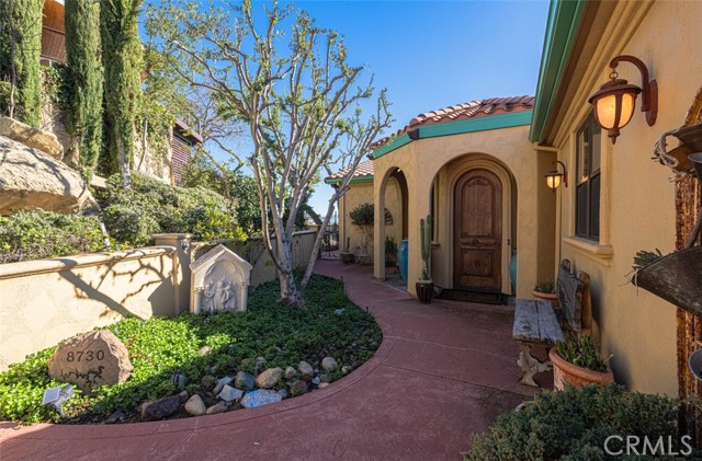 Detail Gallery Image 5 of 63 For 8730 Bluff Ct, Bradley,  CA 93426 - 5 Beds | 5/1 Baths