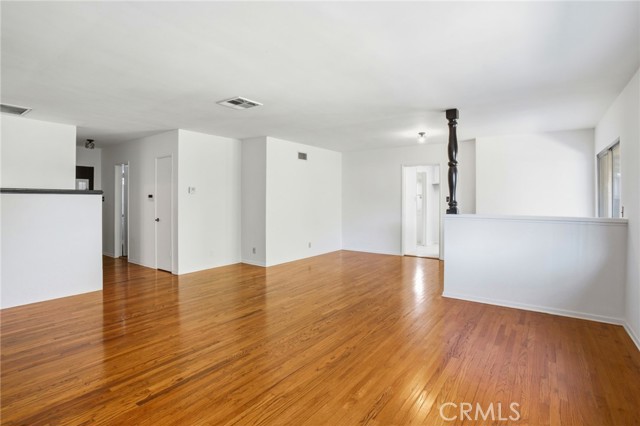 Detail Gallery Image 12 of 38 For 13421 Barbara Ann St, North Hollywood,  CA 91605 - 3 Beds | 2 Baths