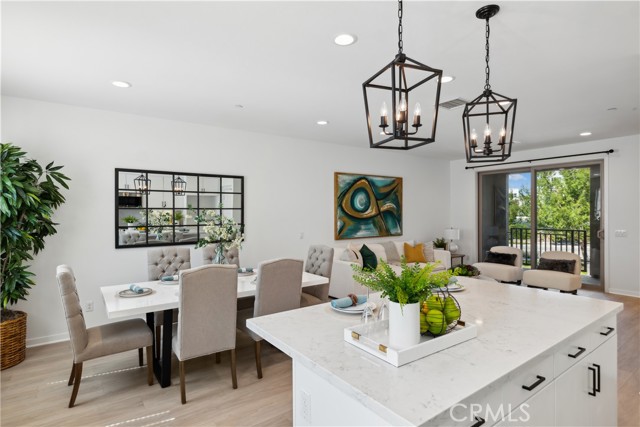 Detail Gallery Image 5 of 26 For 134 Cadence, Irvine,  CA 92618 - 3 Beds | 3/1 Baths