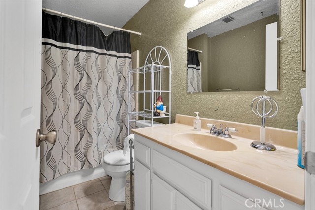 Detail Gallery Image 19 of 26 For 16428 Tolowa Rd, Apple Valley,  CA 92307 - 3 Beds | 2 Baths