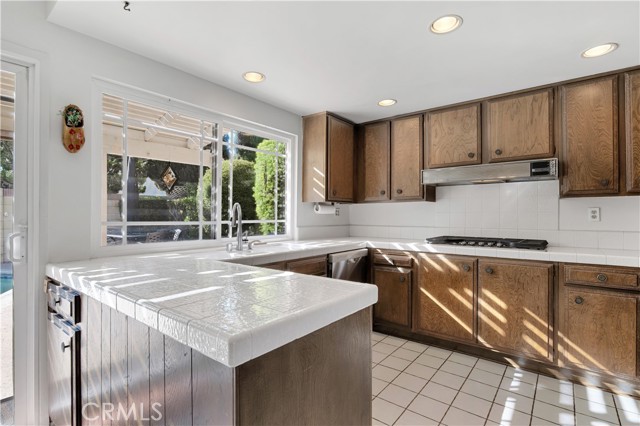 5521 Goodland Avenue photo 12