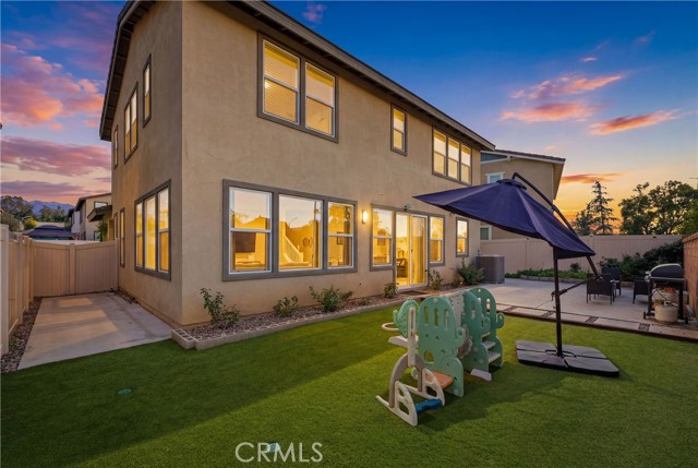 Detail Gallery Image 2 of 56 For 1176 Woodbury Ln, Mentone,  CA 92359 - 4 Beds | 3 Baths