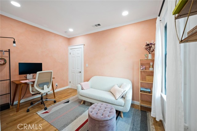 Detail Gallery Image 14 of 25 For 1350 Carlton, Glendale,  CA 91205 - 3 Beds | 2 Baths