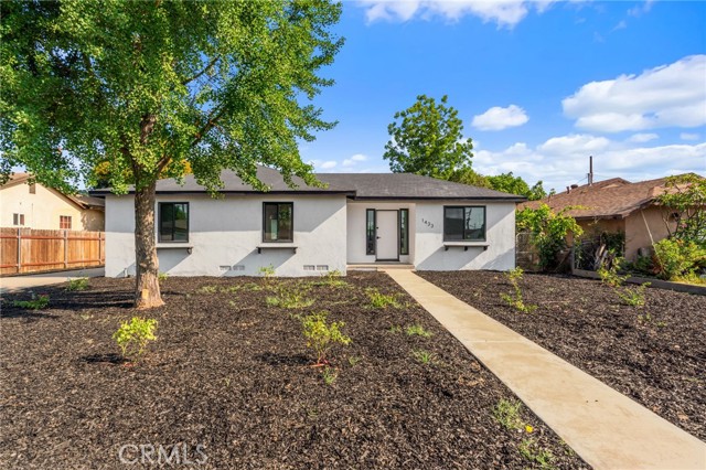 Detail Gallery Image 2 of 42 For 1433 Ashport St, Pomona,  CA 91768 - 3 Beds | 2 Baths