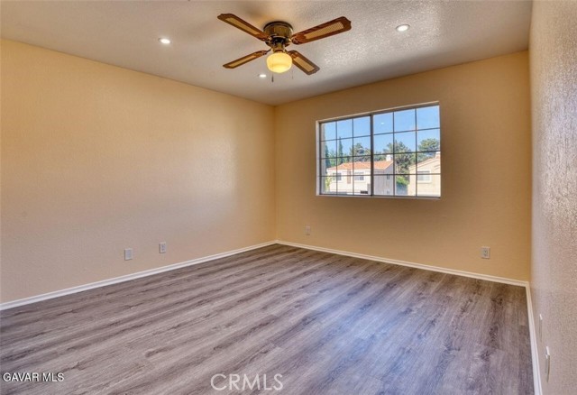 Detail Gallery Image 21 of 23 For 43954 Blue Sky Ct, Lancaster,  CA 93536 - 4 Beds | 3 Baths