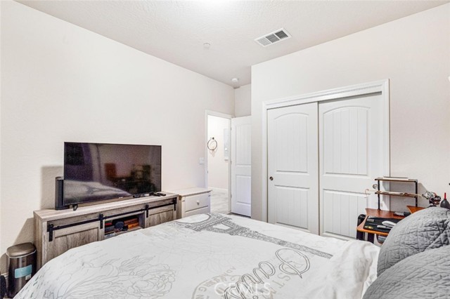 Detail Gallery Image 16 of 35 For 1553 N State, Fresno,  CA 93722 - 3 Beds | 2 Baths
