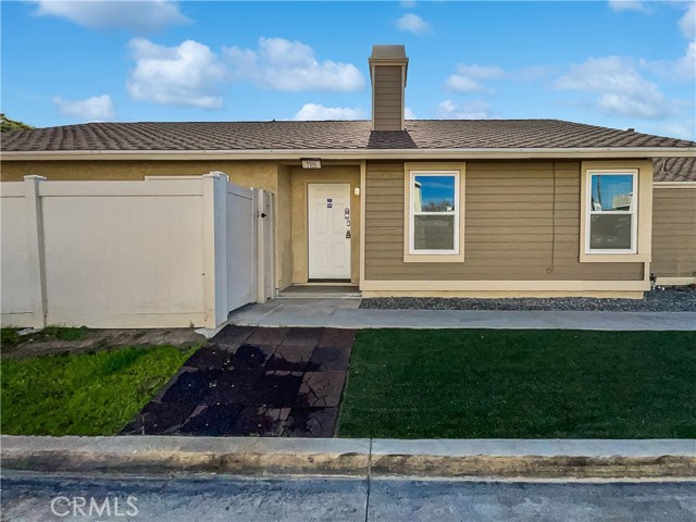 Detail Gallery Image 1 of 21 For 1186 Express Cir, Colton,  CA 92324 - 3 Beds | 2 Baths