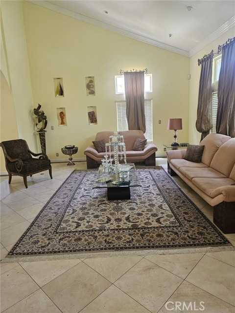 3946 Knobhill Drive, Sherman Oaks CA: https://media.crmls.org/medias/8615b91d-77c3-40ba-9b92-0fb78386eabe.jpg