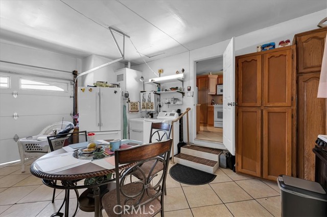 1316 E Romneya Drive, Anaheim CA: https://media.crmls.org/medias/8617a0de-9ea2-44e7-b086-5462814a10f1.jpg