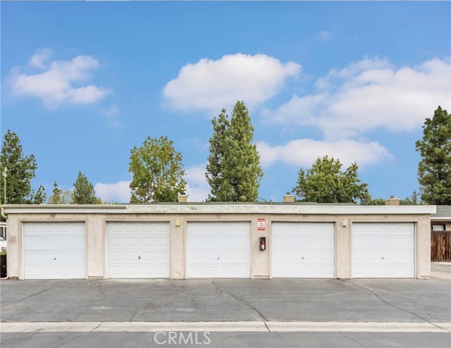 23925 Eucalyptus, Moreno Valley CA: https://media.crmls.org/medias/8619a3e4-f633-4bd4-bb76-6b20cd31954e.jpg
