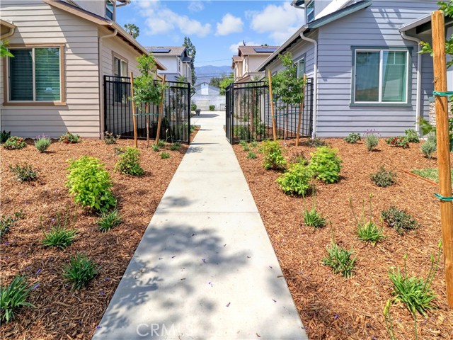 Detail Gallery Image 17 of 49 For 617 E Walnut Ave, Monrovia,  CA 91016 - 3 Beds | 3 Baths