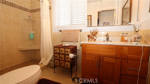 Detail Gallery Image 14 of 33 For 12744 Island Cir, Clearlake Oaks,  CA 95423 - 3 Beds | 2 Baths